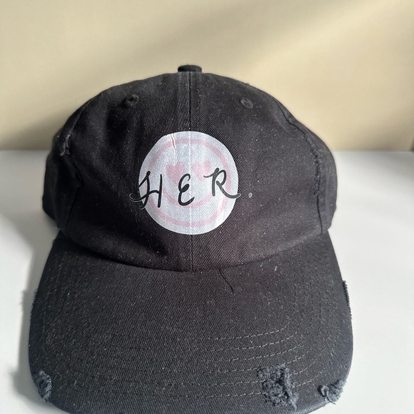 Black HER Logo Baseball Cap - Picture 1 of 7